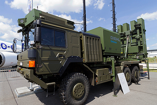 Германия строит оружейную фабрику для Украины: офицер ПВО оценил угрозу