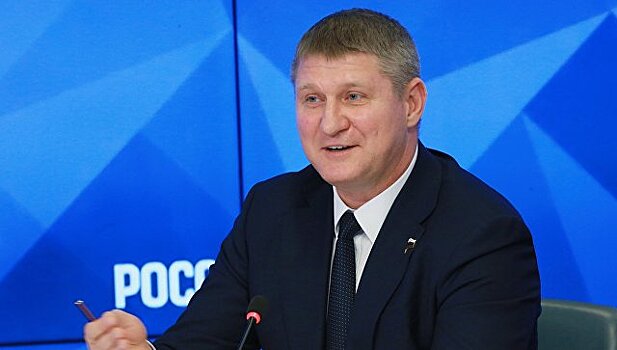 Депутат посоветовал Киеву проинспектировать Луну