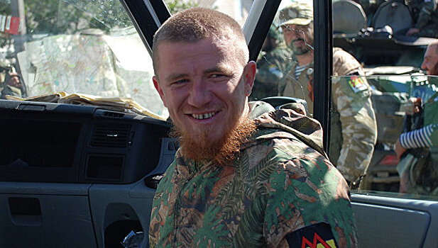 В Донецке на доме, где жил Моторола, установили памятную доску