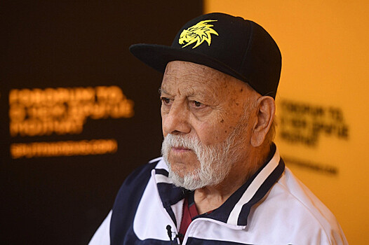 Жена Бедроса Киркорова ответила на слухи о разводе с артистом