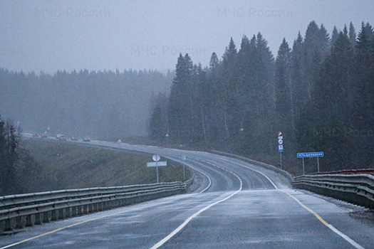 На российский регион обрушился мощный снегопад