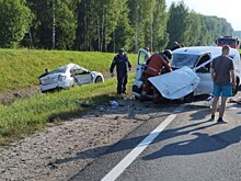 Водитель Skoda Octavia погиб во время аварии на костромской трассе