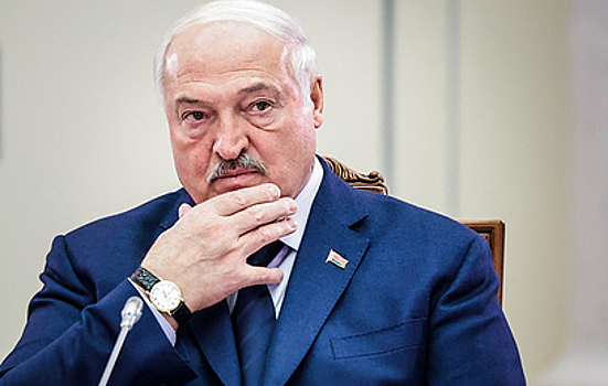 Лукашенко объяснил единство России и Беларуси: "Мы в одной лодке"