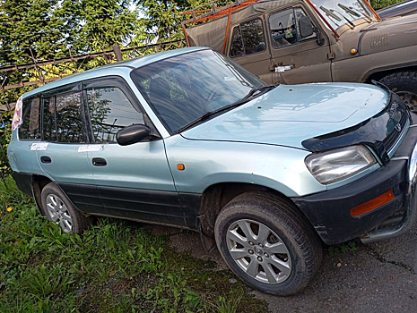 Суд конфисковал у кузбассовца Toyota Rav 4 из-за бутылки