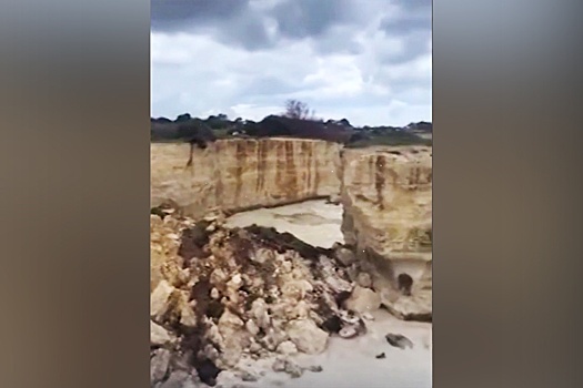 "Арка влюбленных" в Италии обрушилась после мощного шторма