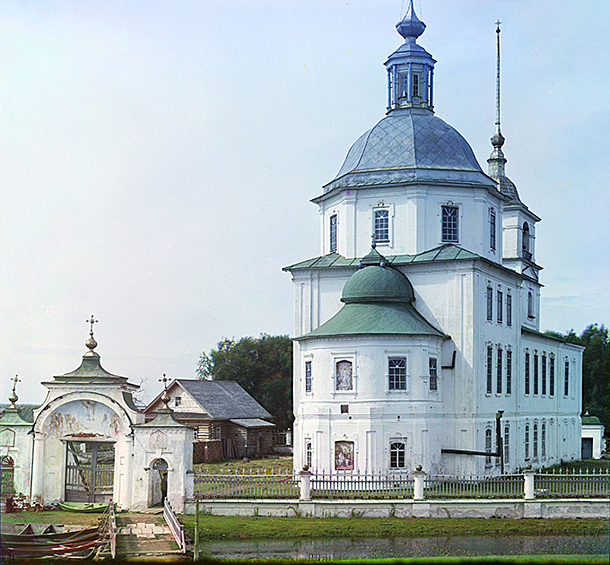 Построена между 1788 и 1820 годами. В 1961-м затоплена и разрушена. Останки церкви можно видеть на отмели Шекснинского водохранилища в Белозерском районе Вологодской области