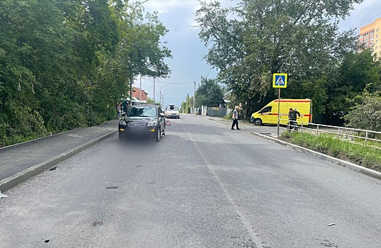 Водитель кроссовера сбил пенсионерку на улице Балтийской в Новосибирске