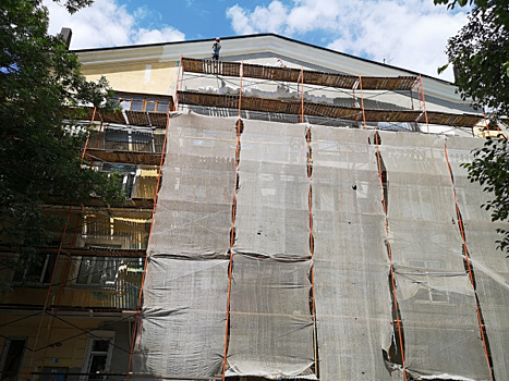 Самарские строители спасают треснувшую многоэтажку на Победе