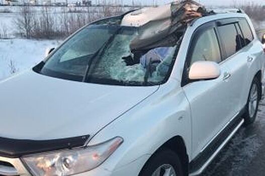 Новосибирский водитель «прокатился» по пяти машинам и уснул