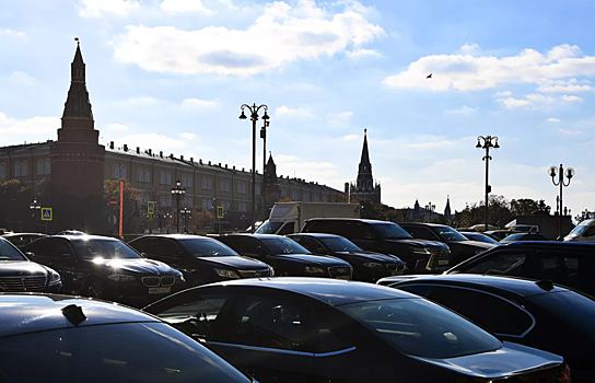 В Москве на два дня разрешат бесплатно парковаться