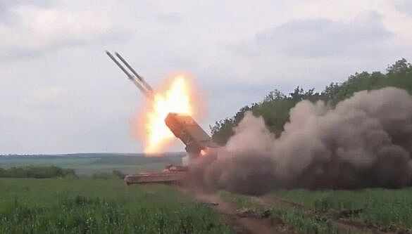 Avia.pro: ВС РФ наносят ракетные удары по Киеву с нескольких направлений