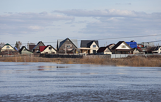 Подтопленных паводком жилых домов в России осталось менее 15 тыс.