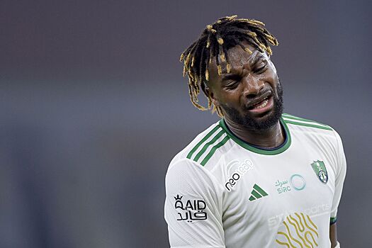 «Фенербахче» близок к трансферу Сент-Максимена из «Аль-Ахли»