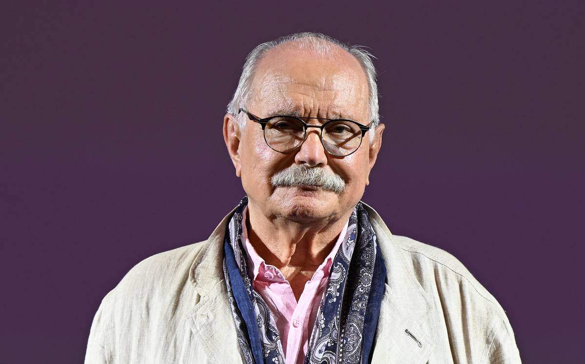 Михалков оплатил похороны вдовы Баталова