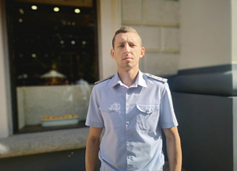 Благодаря грамотным и оперативным действиям капитана юстиции Дмитрия Сербина по горячим следам задержан пытавшийся скрыться предполагаемый виновник ДТП.