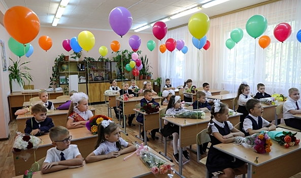 В Волгограде учебный год начался по новым санитарным правилам