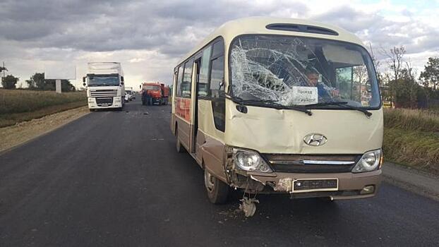 Очередное жесткое ДТП с участием автобуса произошло в Приморье