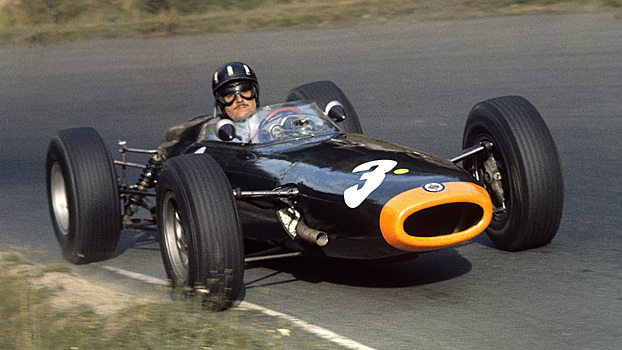 Одни за век: уникальные гонщик и команда, покорившие «Тройную корону автоспорта»