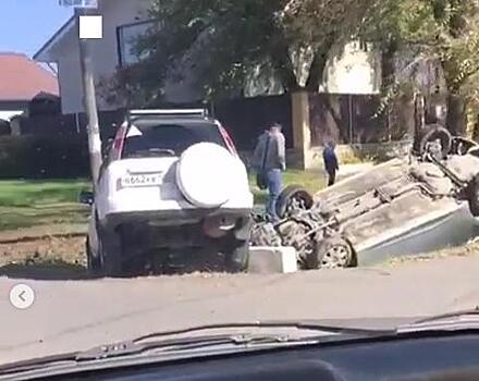 В Приморье произошло ДТП с опрокидыванием автомобиля