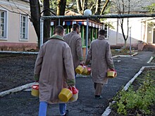 Раненым бойцам привезли песни Цоя и теплую одежду из Калужской области