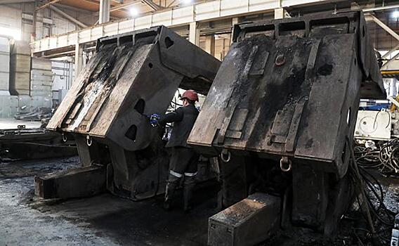 Кузбасс на распутье: Европа наш уголь не берет, в Азию вести накладно. Что горнякам остается делать?