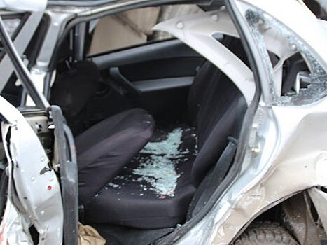 В Саратовом районе из-за ДТП с Lada Kalina пострадал пассажир Toyota Camry