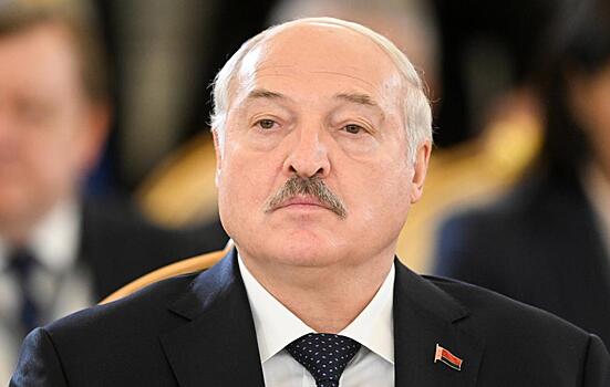 Лукашенко объявил о начале перемещения ядерного оружия в Белоруссию