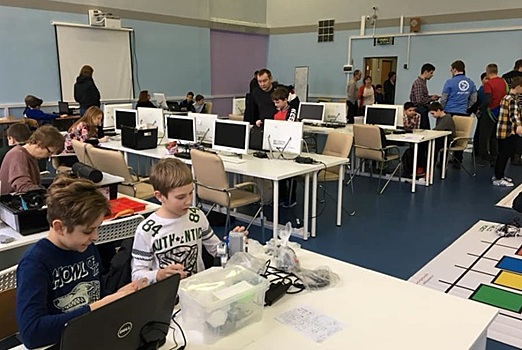 Юные робототехники из САО приняли участие во всероссийском фестивале «Робофест»