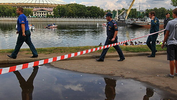 Спасатели вытащили из Москвы-реки двух детей