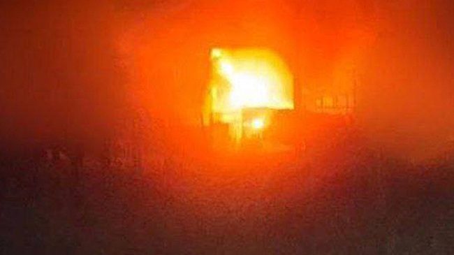 Украину лишают «железки»: горящие депо, составы и взорванные пути