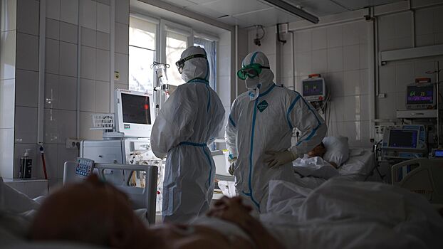 Волгоградские хирурги провели одновременно две операции одному пациенту