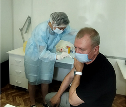 В Ярославле вакцинировали сотрудников мэрии