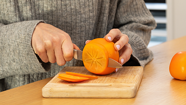 Чем полезна хурма и как ее выбрать