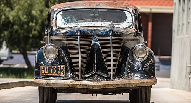 Lincoln “Twin Grille” — забытый концепт с двумя радиаторами