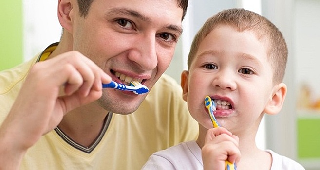 Необычный способ убедить ребёнка чистить зубы