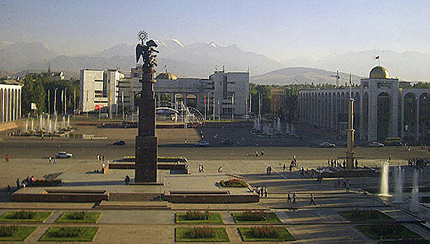 Парламент Киргизии перенес проведение конституционного референдума