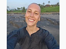 Актриса Ирина Горбачева побрилась налысо