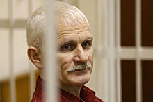 В Белоруссии приговоренный к 10 годам тюрьмы нобелевский лауреат отправлен на деревообработку