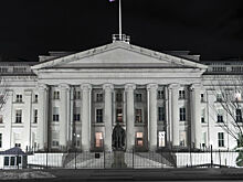 В США установили срок завершения сделок по импорту нефти из РФ