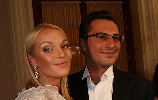 Бывший Волочковой отметил годовщину свадьбы: фото Игоря Вдовина и Елены Николаевой