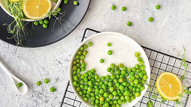 Диетолог Русакова рассказала, чем полезен молодой зеленый горошек