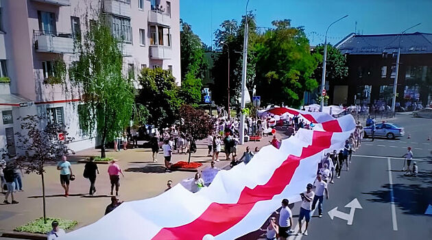 Белорусская оппозиция призвала людей выйти с протестом на улицы в День Победы
