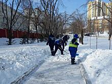 Во Владивостоке в круглосуточном режиме продолжают ликвидировать последствия непогоды