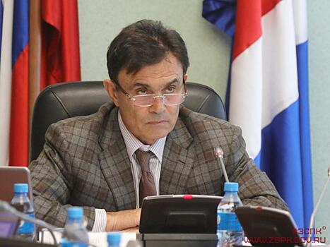 Председатель краевой контрольно-счетной палаты отчитался перед приморскими парламентариями