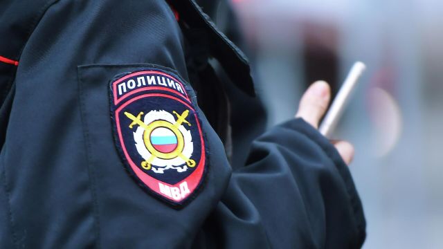 Массовая драка со стрельбой в российском городе попала на видео