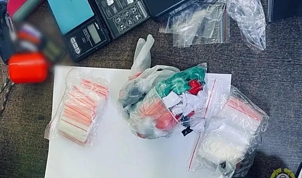 Полицейские задержали на посту ДПС 24-летнего волгоградца с партией наркотиков