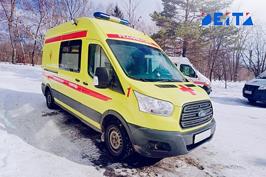 Фельдшеры и пациенты замерзают в автомобилях скорой помощи в Приморье