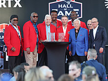 Билл Парселлс и Джулиан Эдельман включены в Зал славы «Нью-Ингленда»