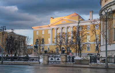Студент МГУ сообщил о закрытии на карантин корпуса на Моховой улице
