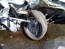 Серьёзное ДТП в Приморье: водителя вытаскивали из-под груды металла
